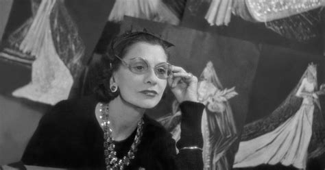 À Londres, une expo révèle le passé de résistante de Coco Chanel